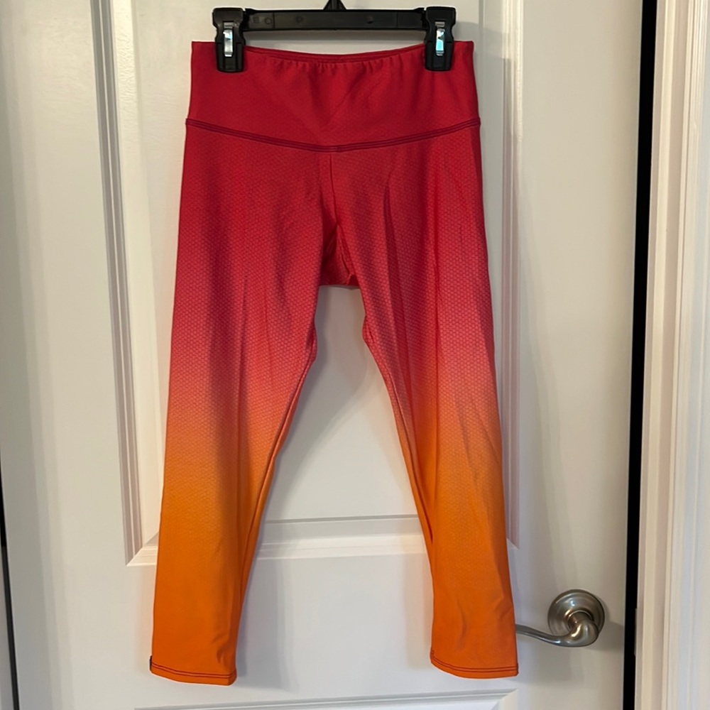 ONZIE cropped yoga leggings.